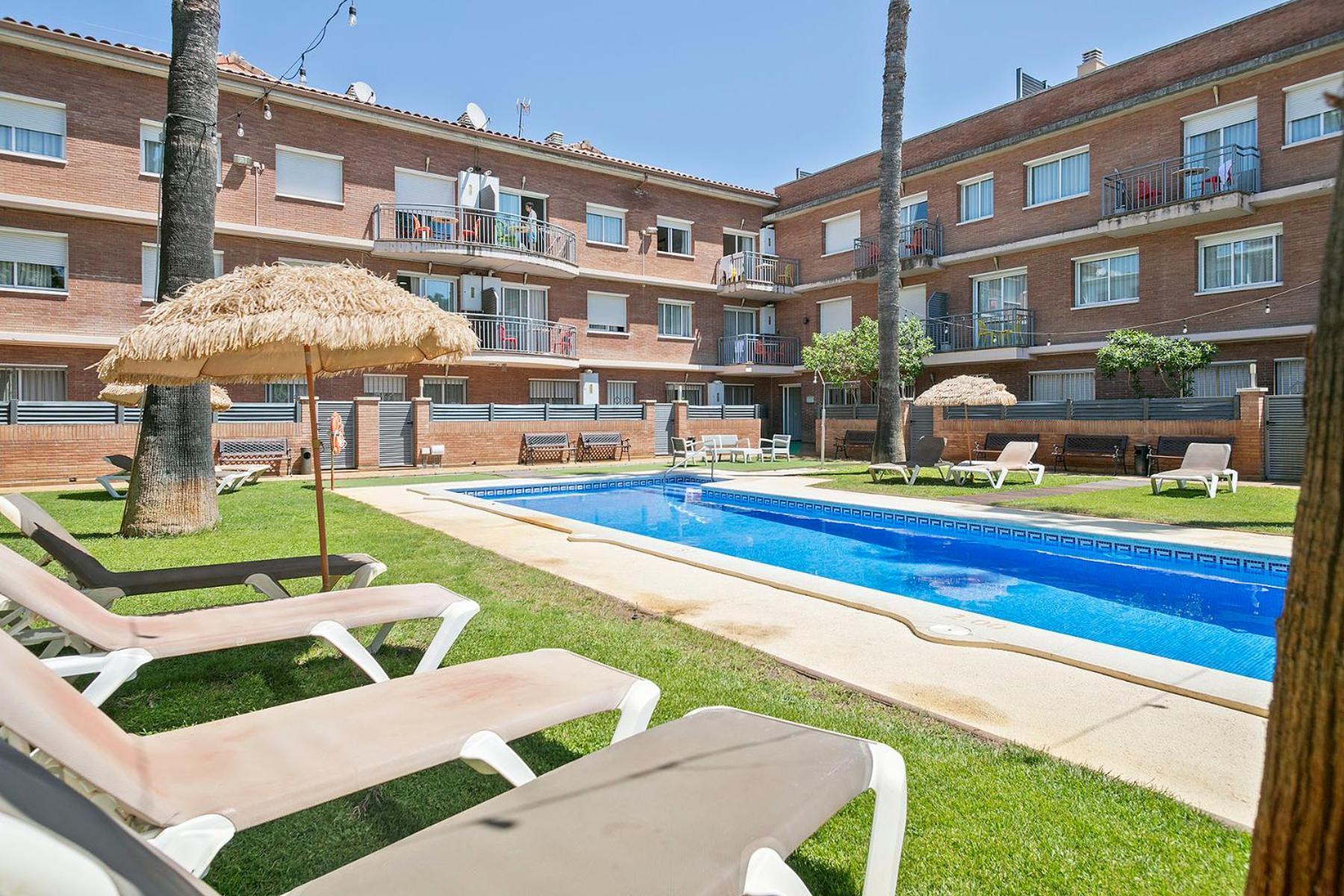 Apartamentos Velor Кастельдефельс Экстерьер фото