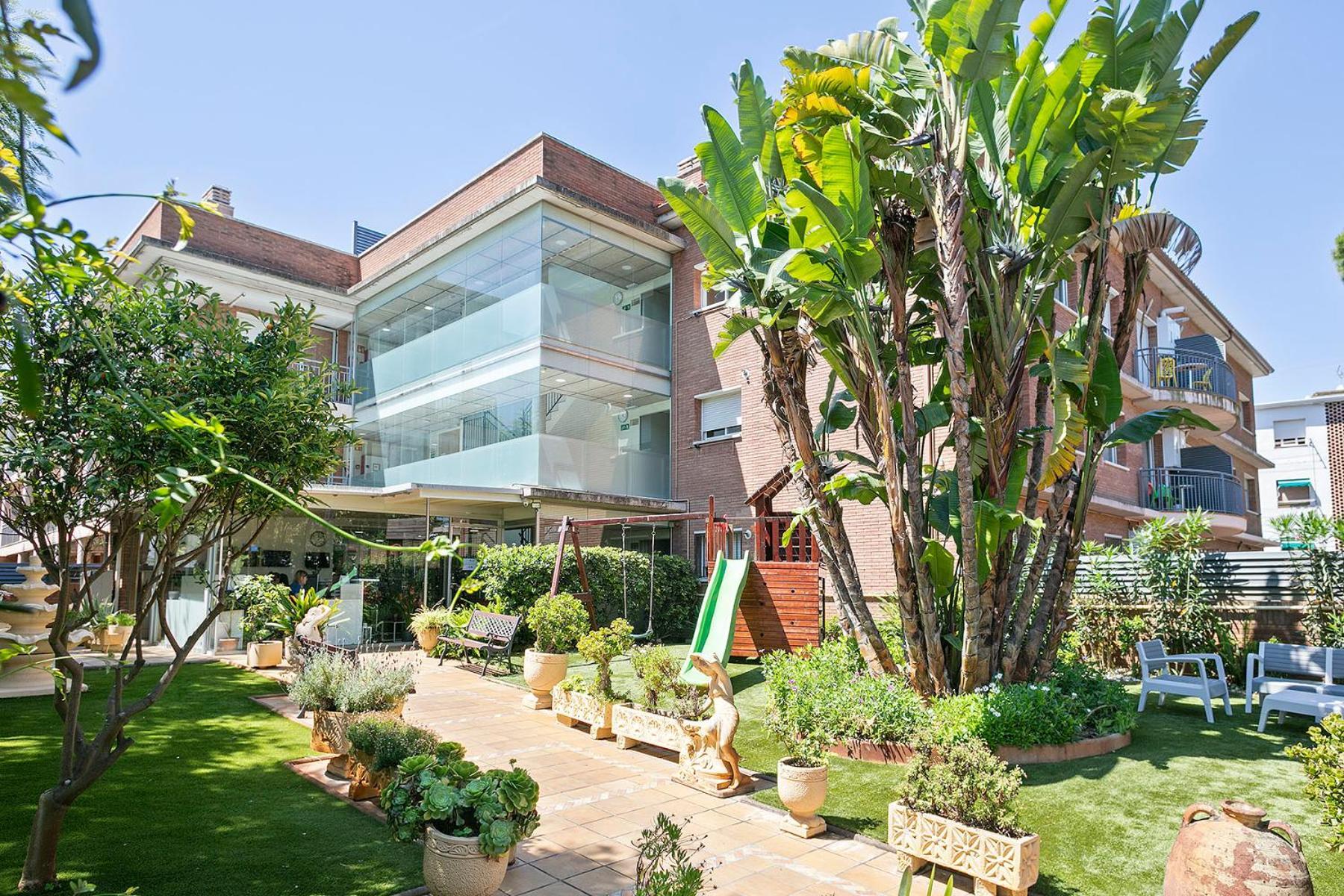Apartamentos Velor Кастельдефельс Экстерьер фото