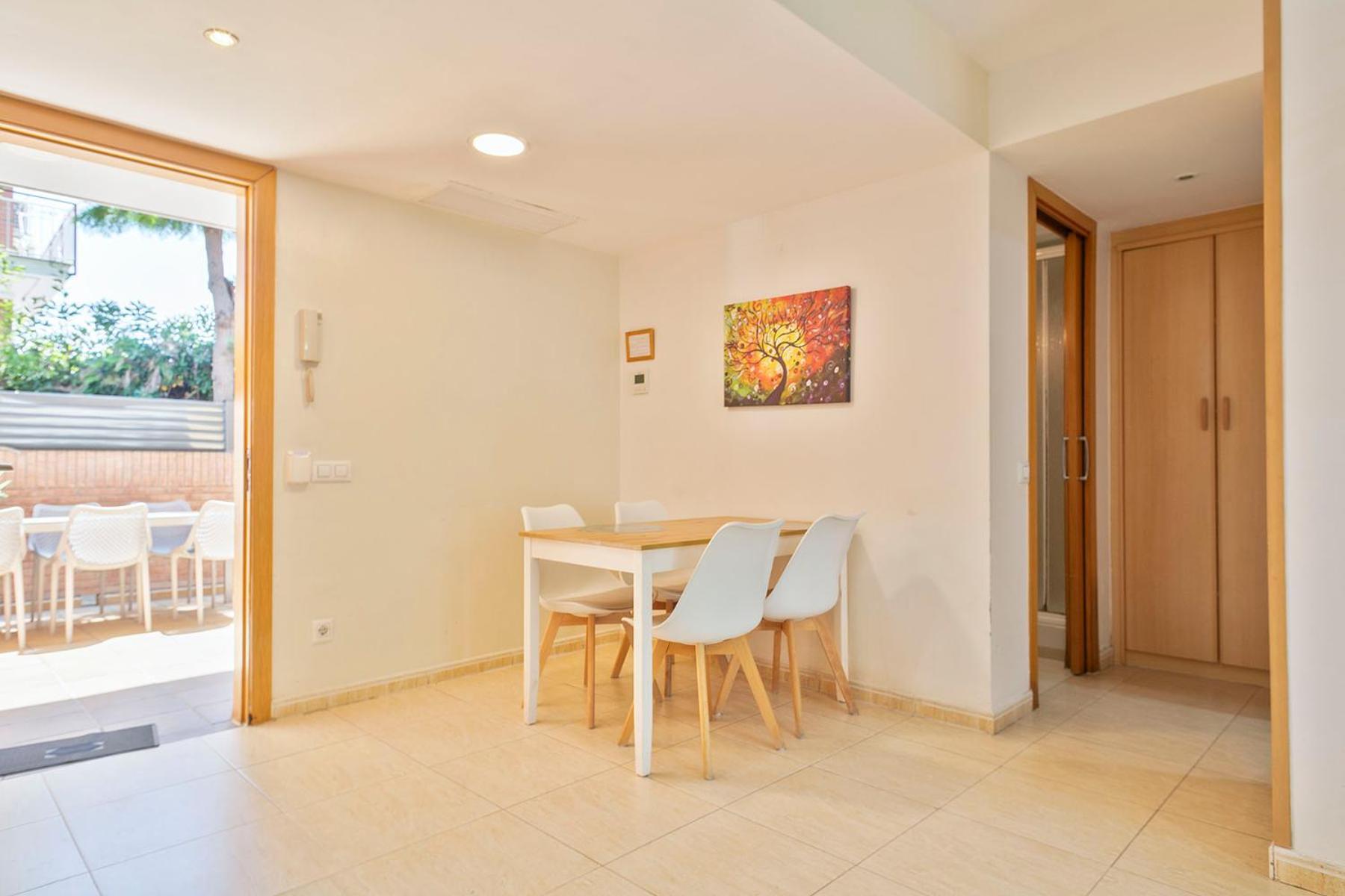 Apartamentos Velor Кастельдефельс Экстерьер фото