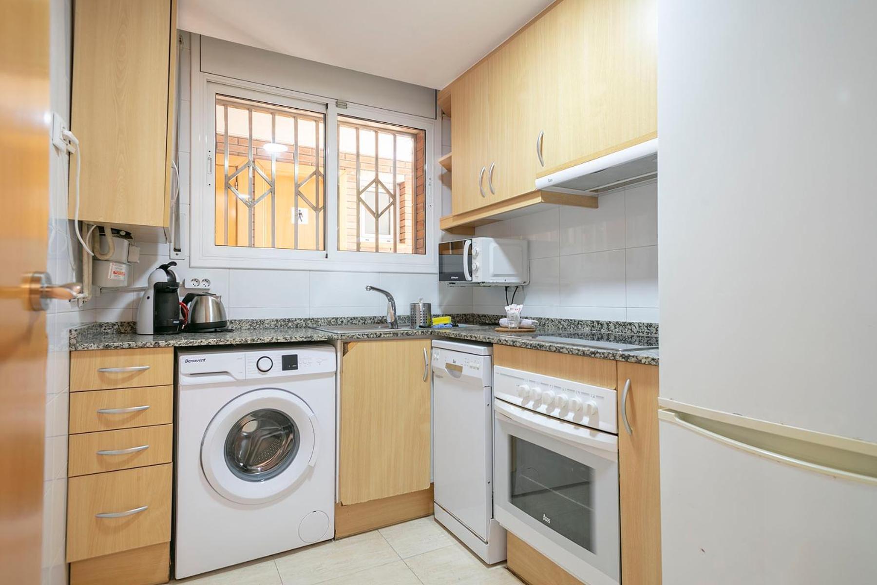 Apartamentos Velor Кастельдефельс Экстерьер фото